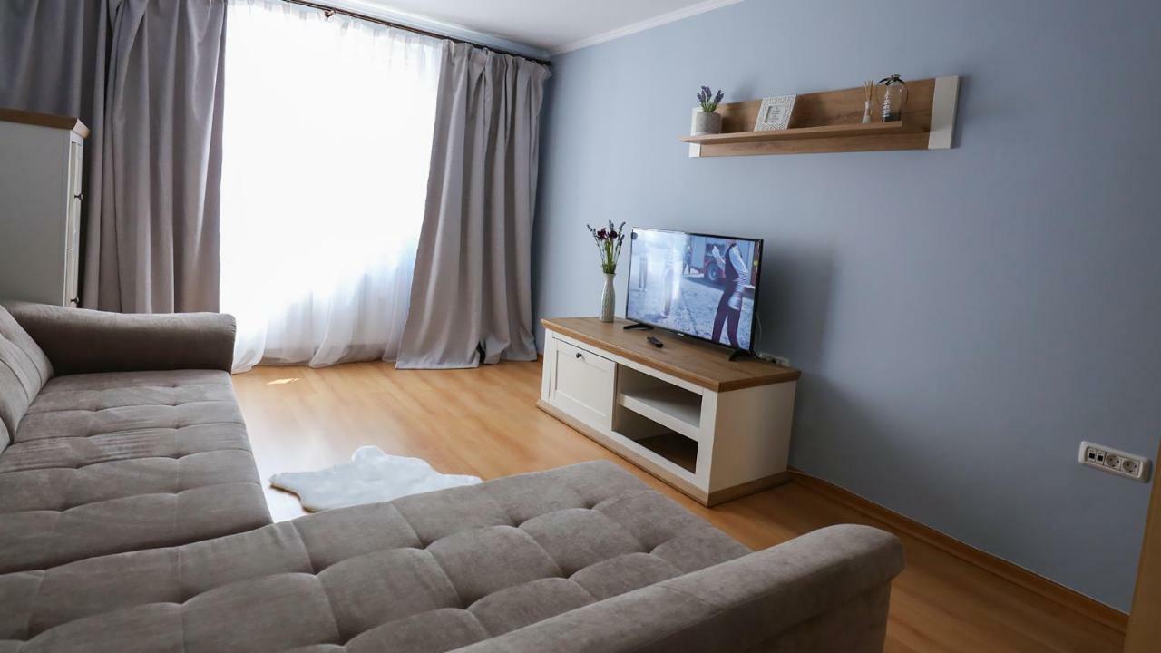 Old Square Apartments 5 ティミショアラ エクステリア 写真